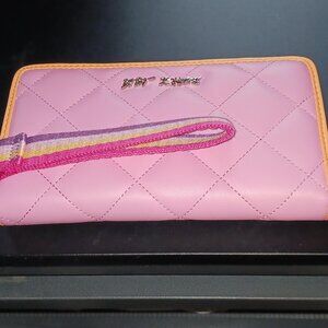 BETSEY JOHNSON LARGE PALE PINK ZIP AROUND WALLET CLUTCH